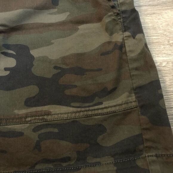Women's Sanctuary Camo Print Paperbag Waist Shorts - Picture 6 of 8